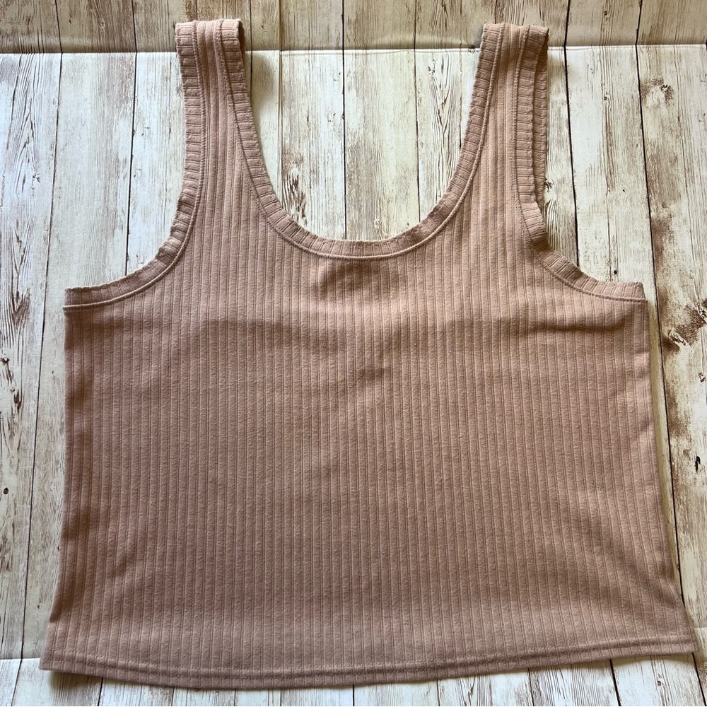Old Navy ribbed tank (size L)